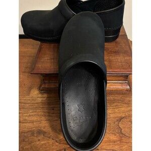Dansko Black Leather Professional Clogs Comfortcore Slip Resistant Women’s Sz 10